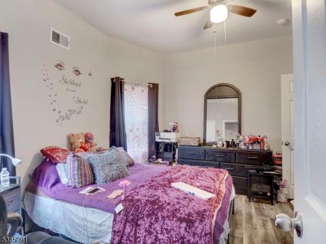 102 N 17th Street East Orange NJ 07017