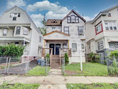 102 N 17th Street East Orange NJ 07017