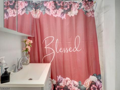 102 N 17th Street East Orange NJ 07017