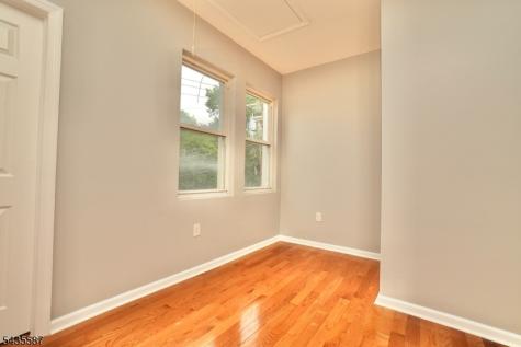 395 S 15th Street Newark NJ 07103