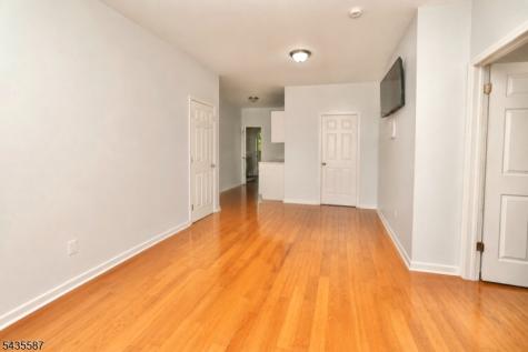 395 S 15th Street Newark NJ 07103