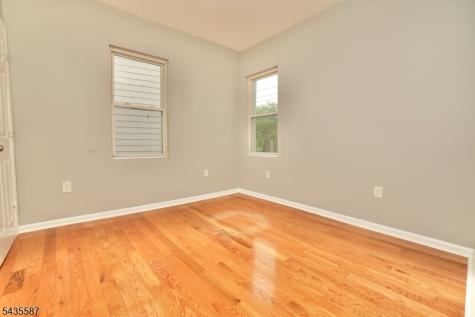 395 S 15th Street Newark NJ 07103