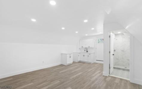 858 S 16th Street Newark NJ 07108