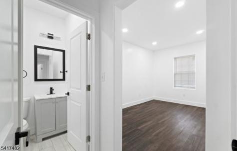 858 S 16th Street Newark NJ 07108