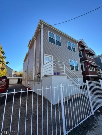 858 S 16th Street Newark NJ 07108
