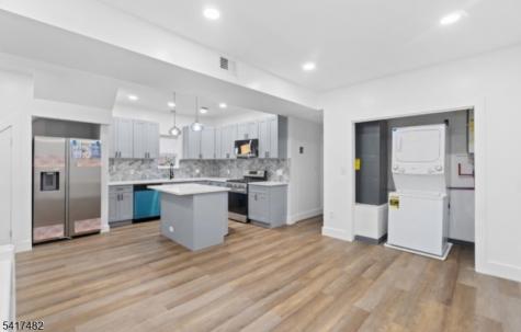 858 S 16th Street Newark NJ 07108