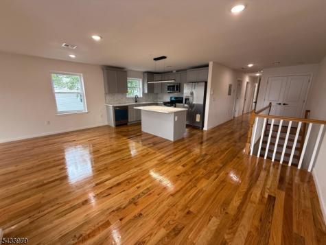 144 Fabyan Place Newark NJ 07112