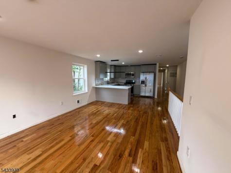 144 Fabyan Place Newark NJ 07112