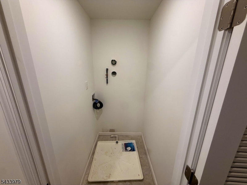 144 Fabyan Place Newark NJ 07112