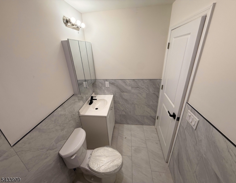 144 Fabyan Place Newark NJ 07112