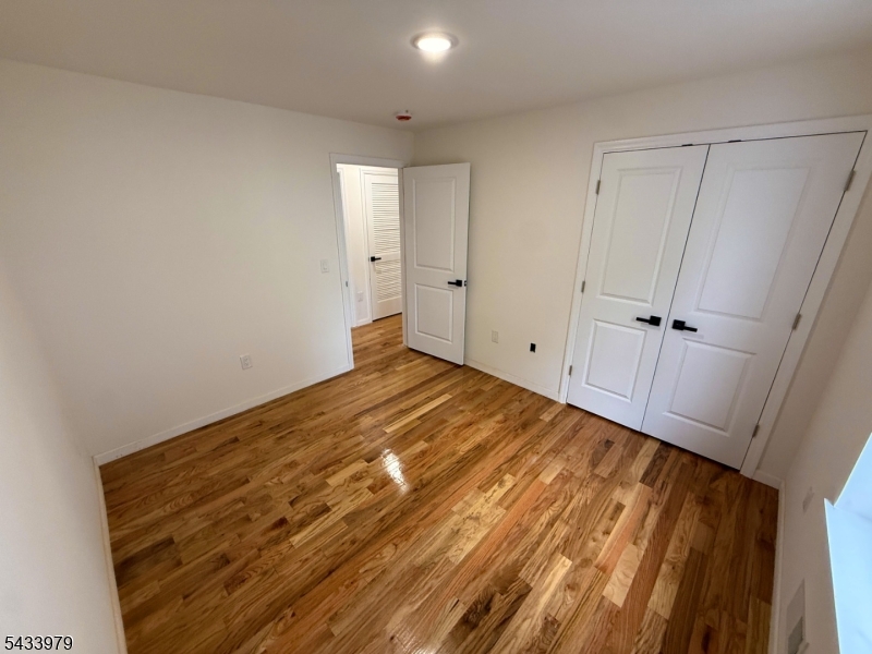 144 Fabyan Place Newark NJ 07112