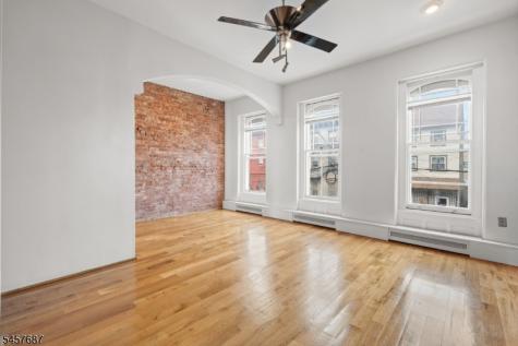 72 Columbia Street Newark NJ 07102