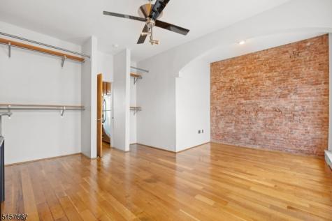 72 Columbia Street Newark NJ 07102
