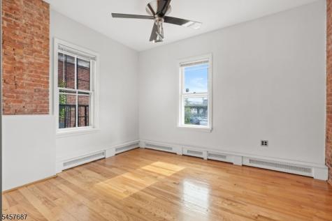 72 Columbia Street Newark NJ 07102