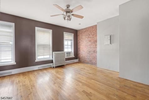 72 Columbia Street Newark NJ 07102