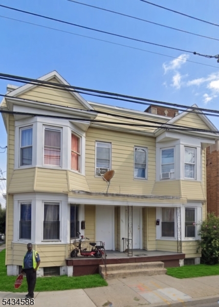 665 Grove Street Irvington NJ 07111