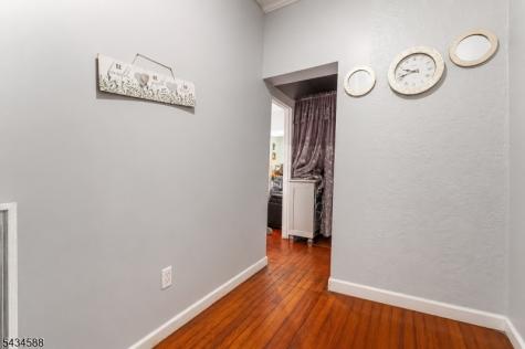 665 Grove Street Irvington NJ 07111