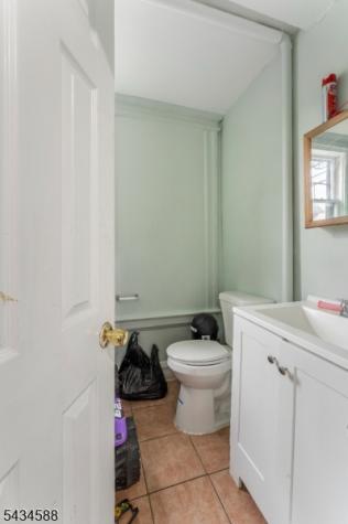 665 Grove Street Irvington NJ 07111