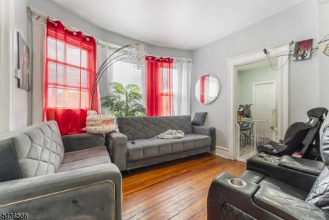665 Grove Street Irvington NJ 07111