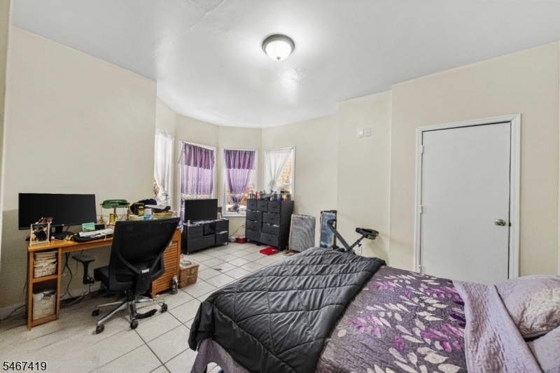 30 N 11th Street Newark NJ 07107