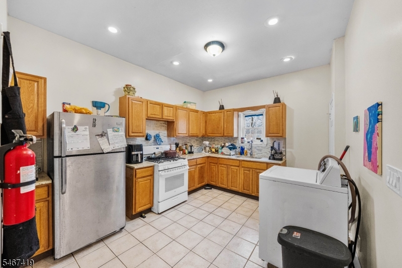 30 N 11th Street Newark NJ 07107