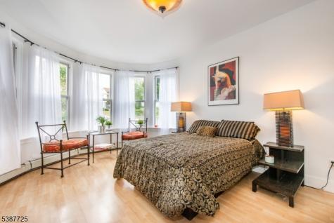 21 Forest Street Montclair NJ 07042