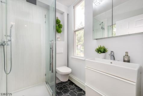 21 Forest Street Montclair NJ 07042