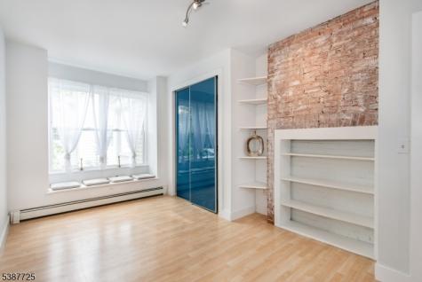 21 Forest Street Montclair NJ 07042