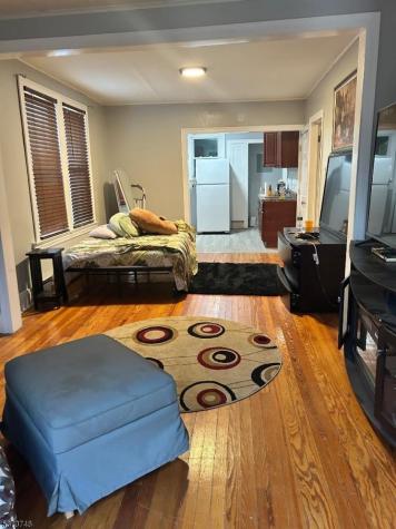 491 Norwood Street East Orange NJ 07018