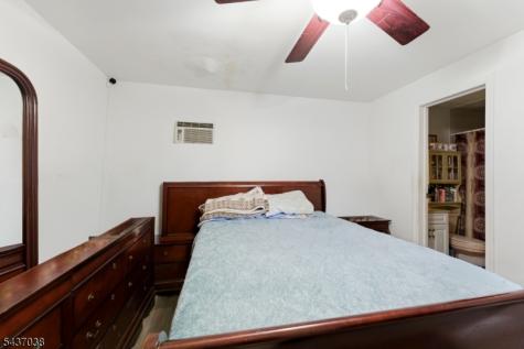 10 John Street Carteret NJ 07008