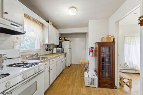 10 John Street Carteret NJ 07008