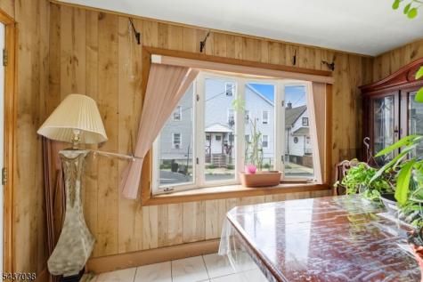 10 John Street Carteret NJ 07008