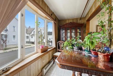10 John Street Carteret NJ 07008