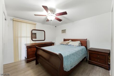 10 John Street Carteret NJ 07008