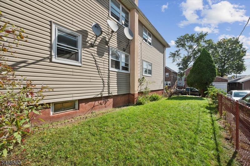 199 Brookside Avenue Irvington NJ 07111