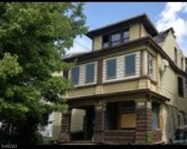 880 S 19th Street Newark NJ 07108
