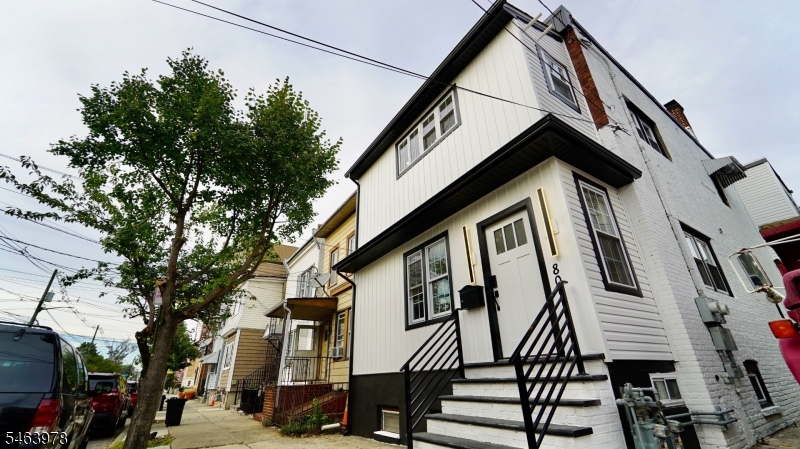 805 3RD Avenue Elizabeth NJ 07202