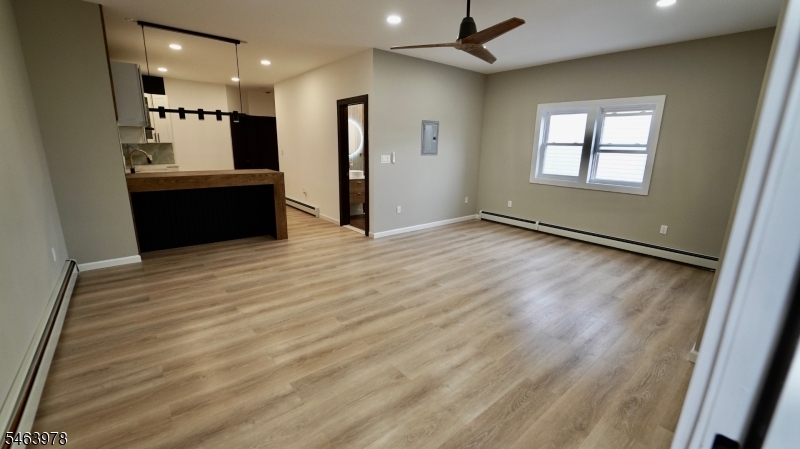 805 3RD Avenue Elizabeth NJ 07202