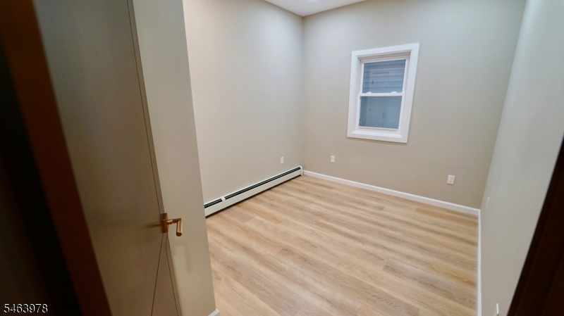 805 3RD Avenue Elizabeth NJ 07202