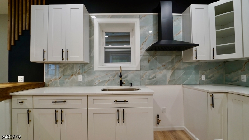 805 3RD Avenue Elizabeth NJ 07202