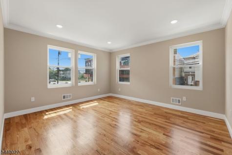 434 S 10th Street Newark NJ 07103