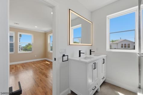 434 S 10th Street Newark NJ 07103
