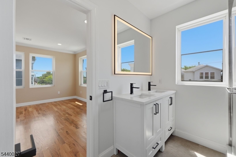 434 S 10th Street Newark NJ 07103
