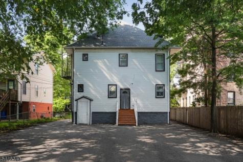 92 Chestnut Street East Orange NJ 07018