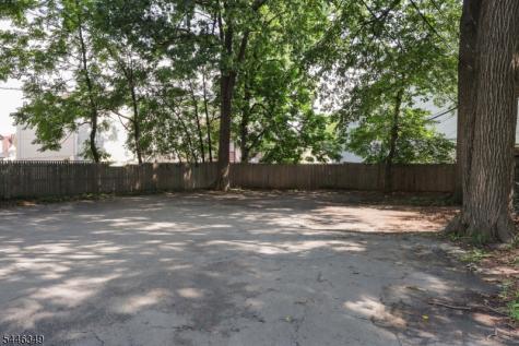 92 Chestnut Street East Orange NJ 07018