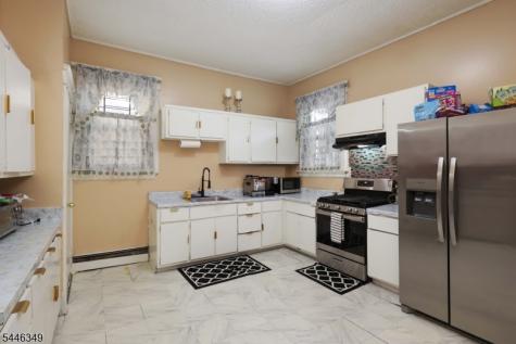 92 Chestnut Street East Orange NJ 07018