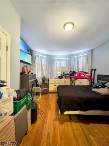 132 Ridge Street Newark NJ 07104