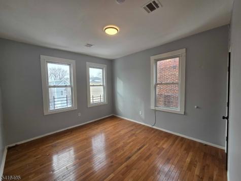 407 S 15th Street Newark NJ 07103