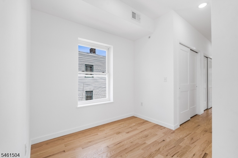 713 South 11th Street Newark NJ 07103