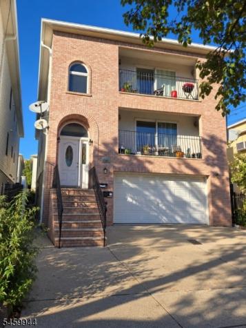 138 Malvern Street Newark NJ 07105